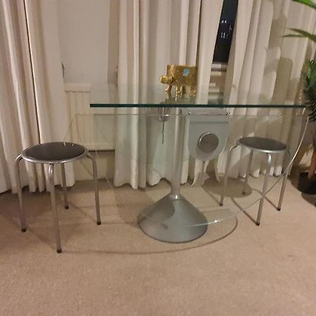 Walk To London Bridge En Suite Apartment With Kitchen Zewnętrze zdjęcie