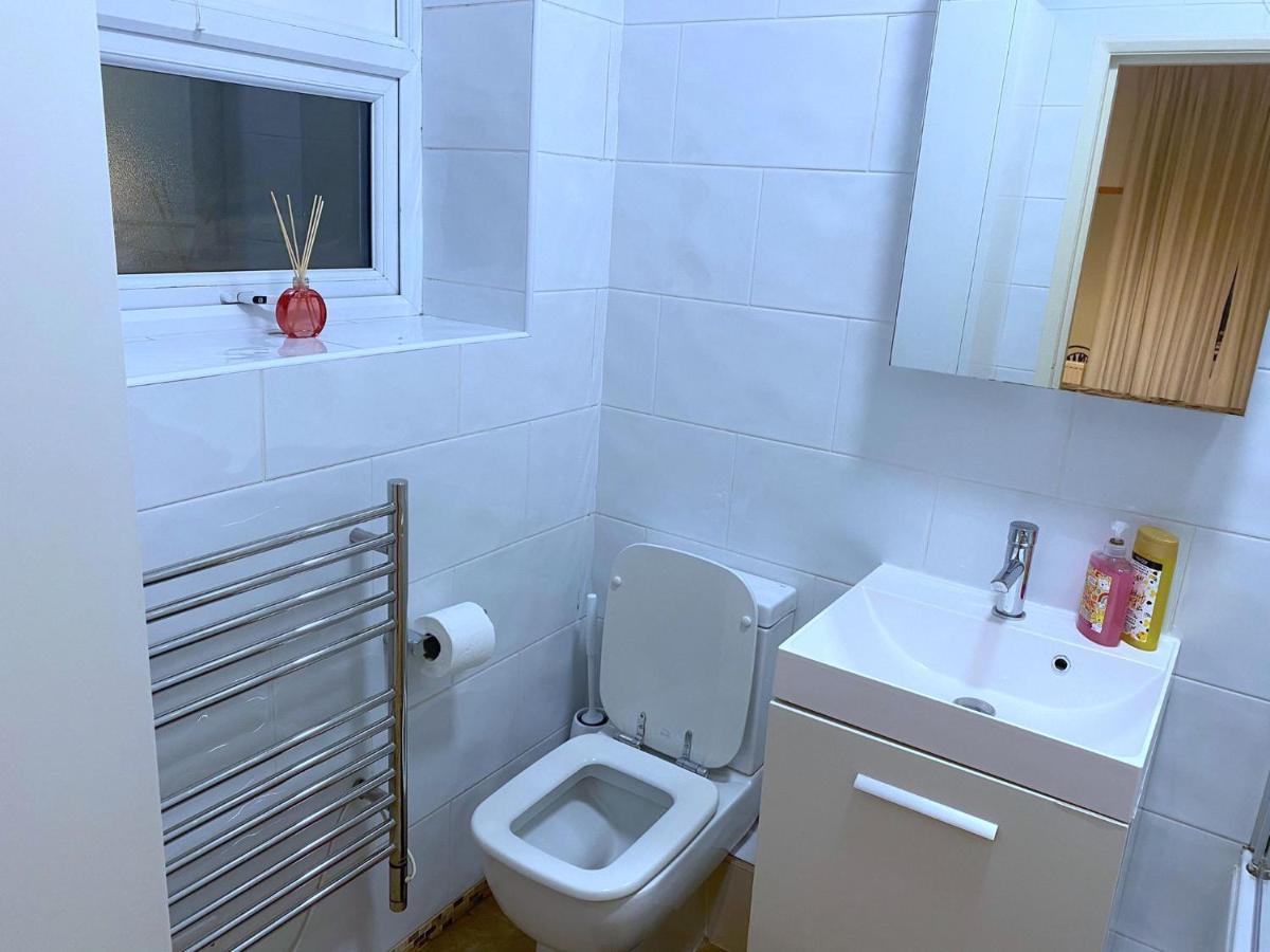 Walk To London Bridge En Suite Apartment With Kitchen Zewnętrze zdjęcie